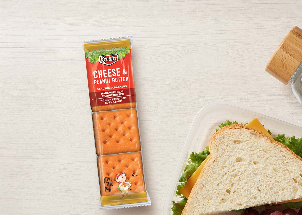 Keebler Sandwich Crackers background image