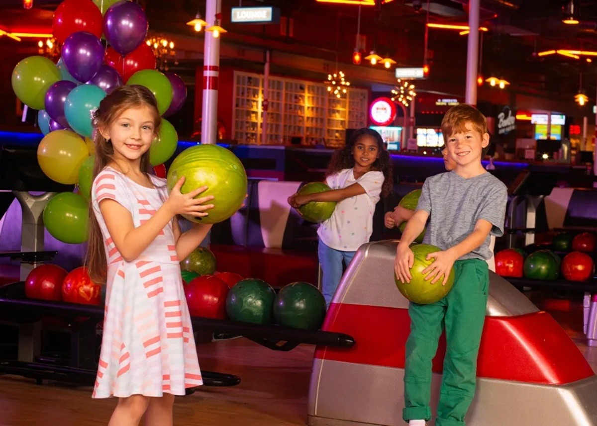 AMF Bowling background image