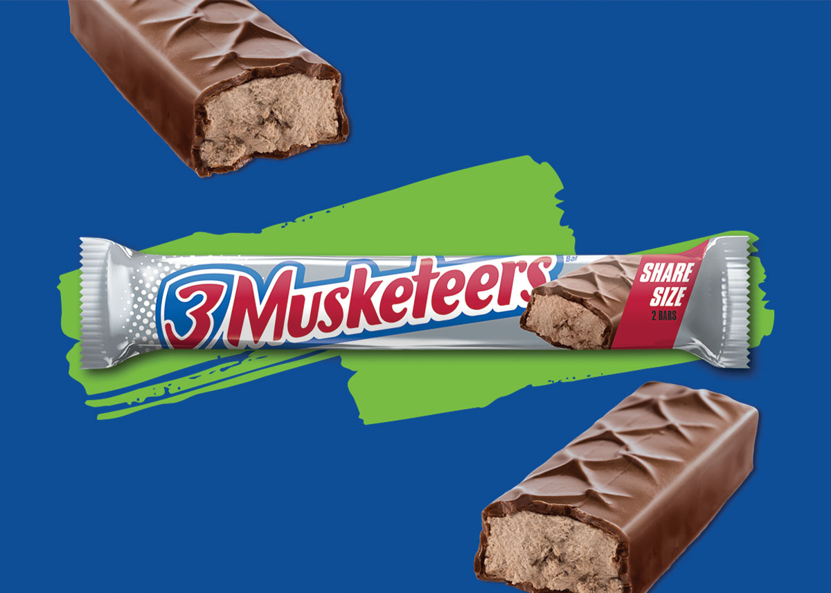 3 MUSKETEERS background image