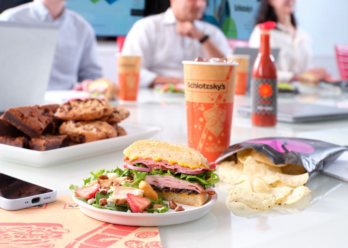 Schlotzsky's background image