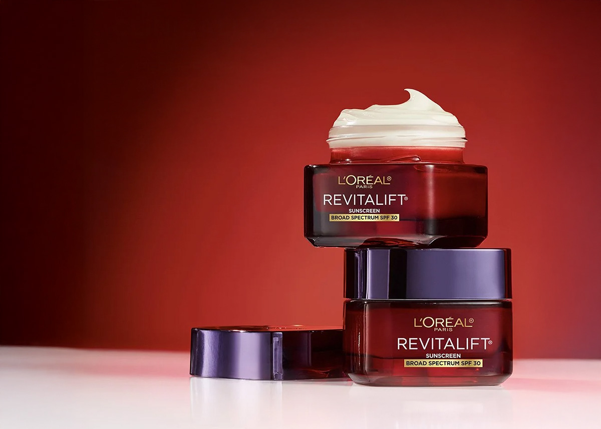 L'Oreal Paris Skin Care background image
