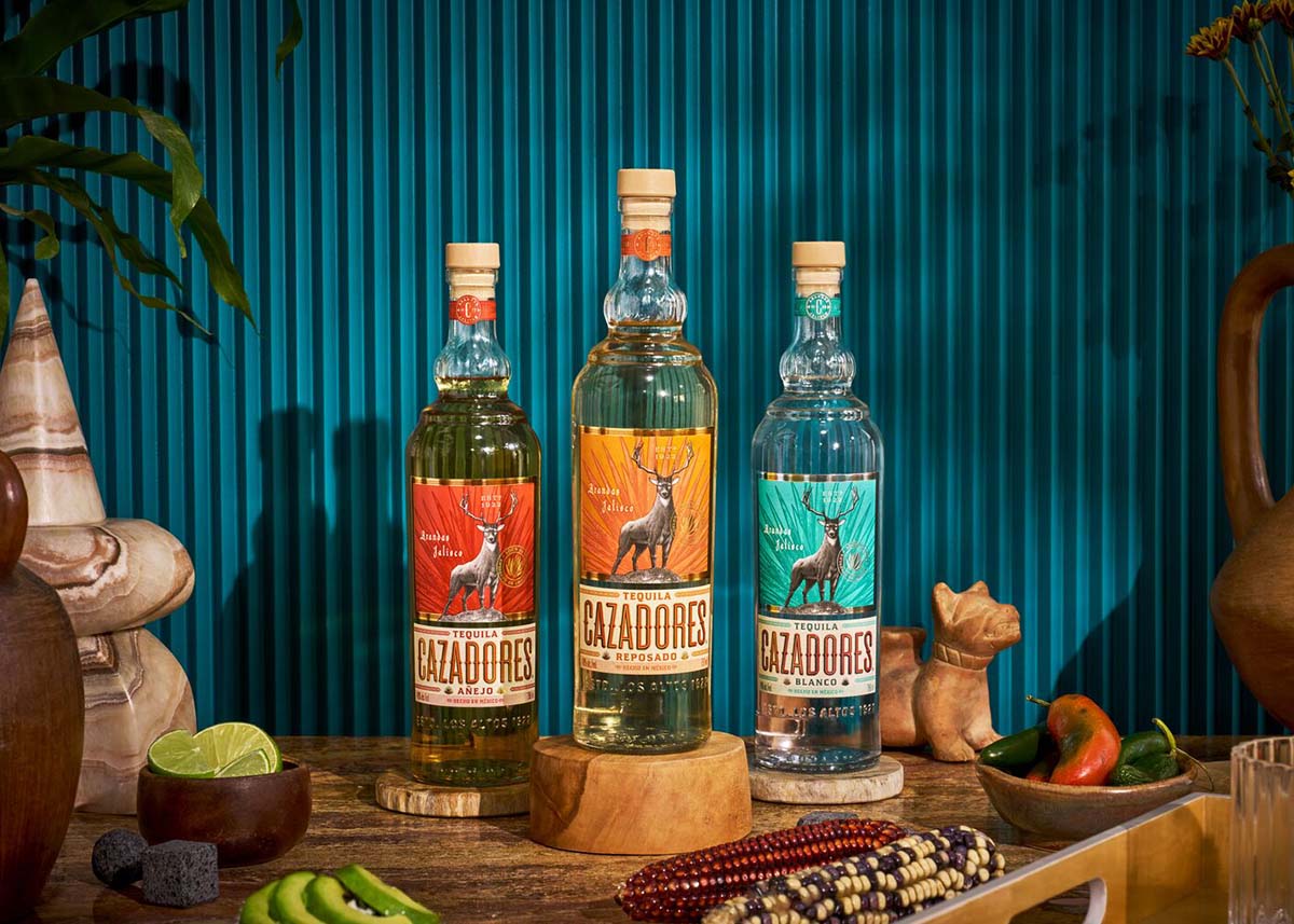 CAZADORES background image