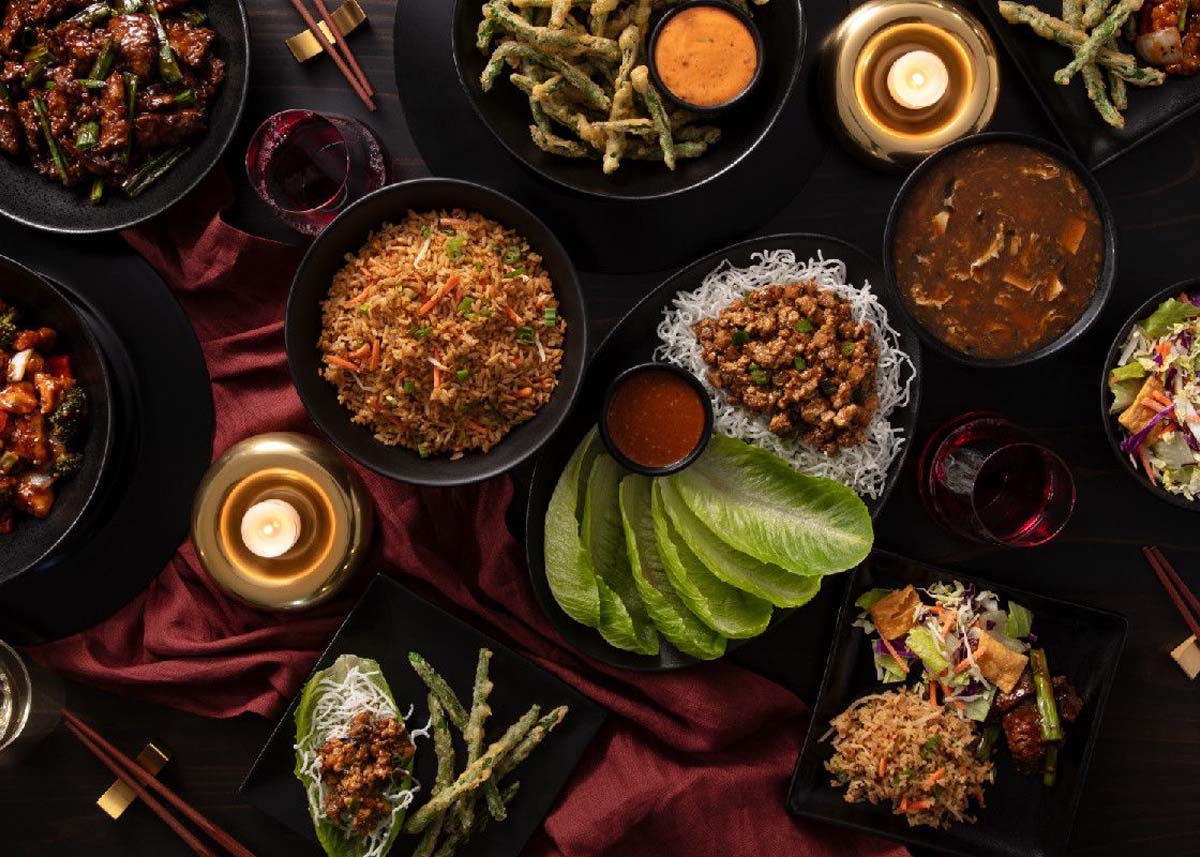 PF Chang's background image