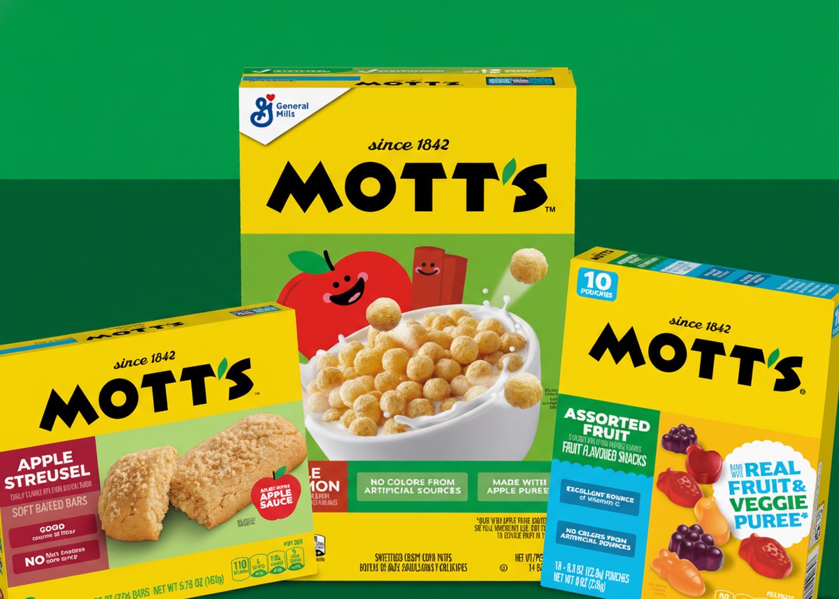 Mott's Fruit Snacks and Bars background image