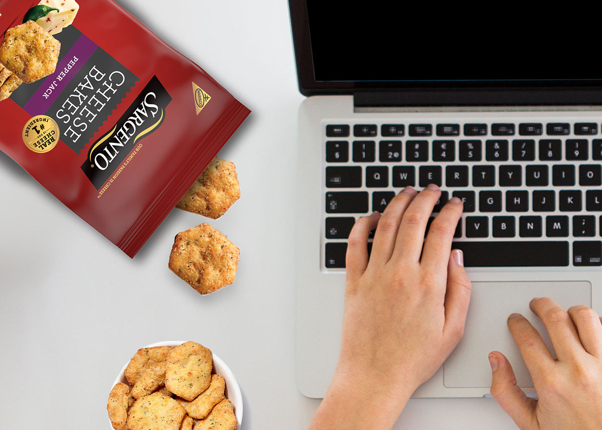 Sargento Cheese Bakes background image