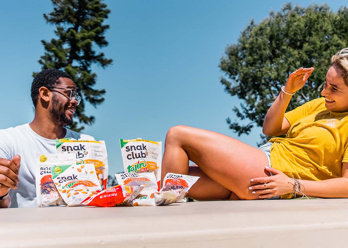 SNAK CLUB background image