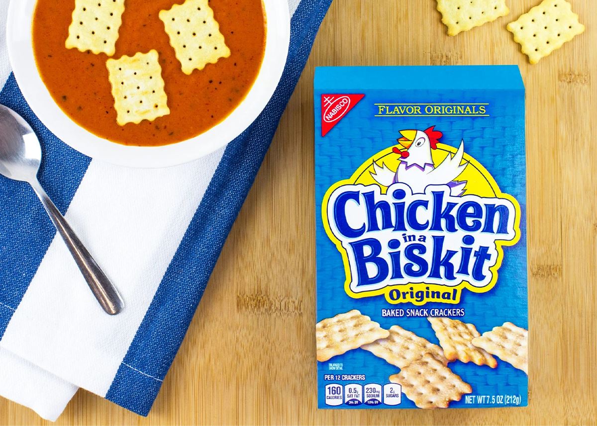 Chicken in a Biskit background image