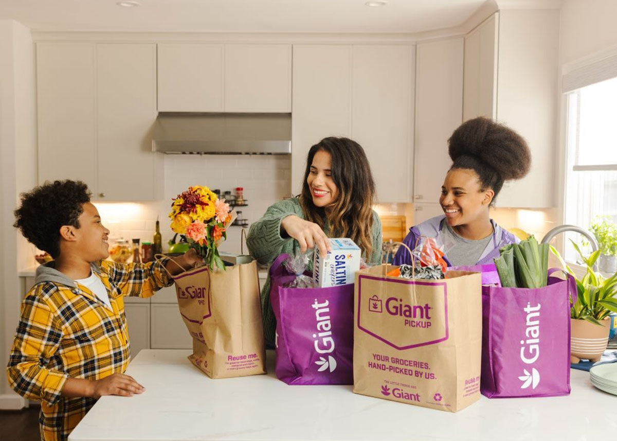 Giant Food background image